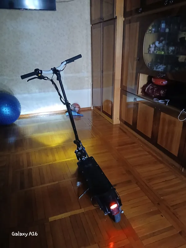 Эл. Самокат