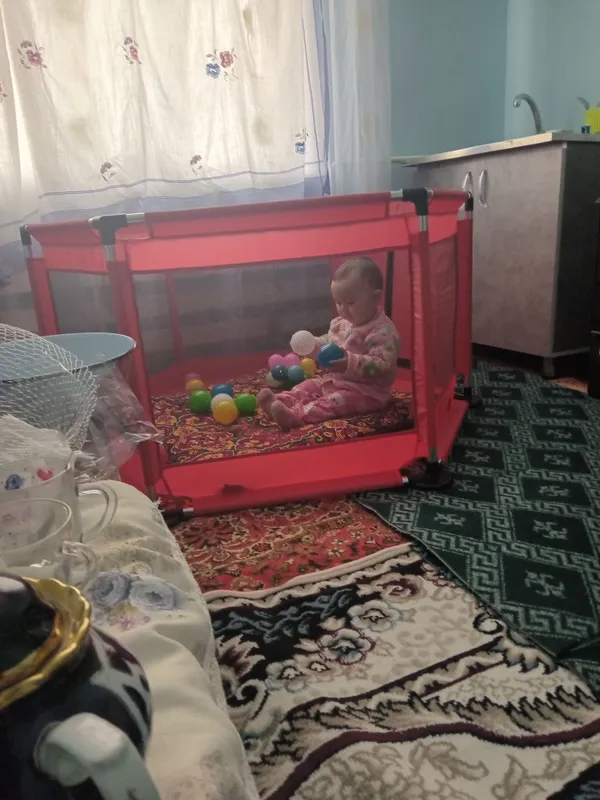манеж сотилади
