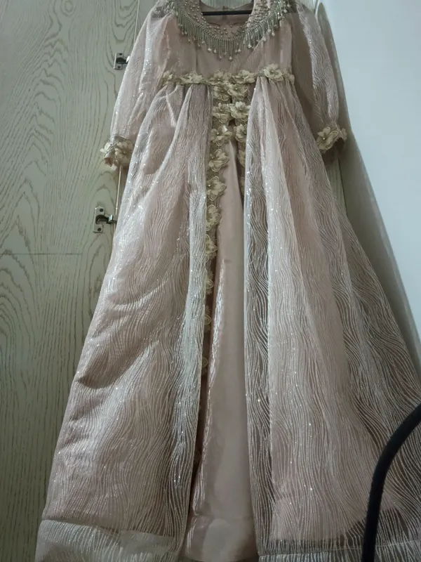 koʻylak bezaklari  qoʻl mehnati