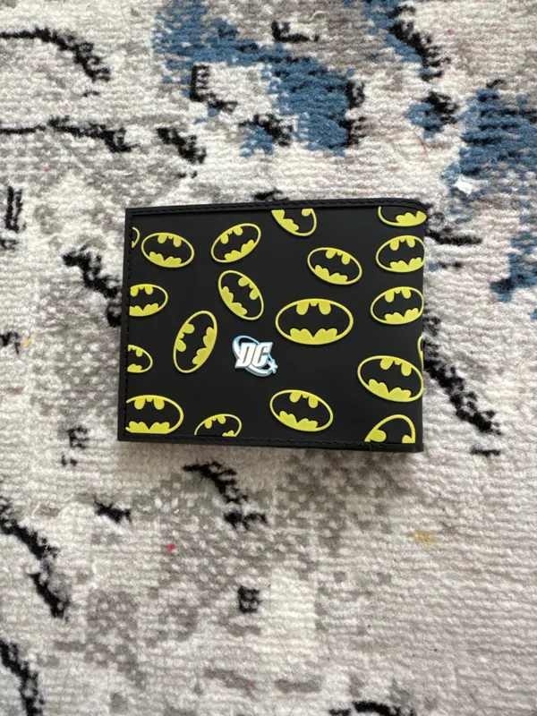 Заголовок: Кошелёк Batman DC — стильный,компактный — фото 2