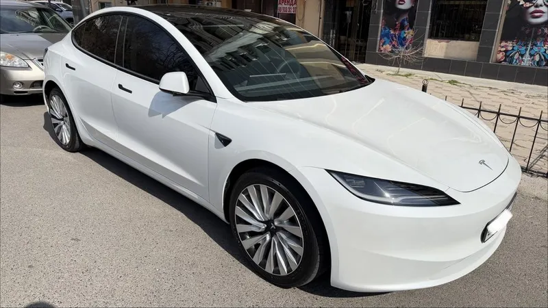 Tesla modul 3 highland dual motor ideal! Korea ! Kraska tozza 2 Tesla modul 3 highland dual motor ideal! Korea ! Kraska tozza 2