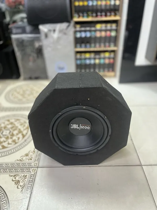 JBL sabufer sotiladi 1 JBL sabufer sotiladi 1