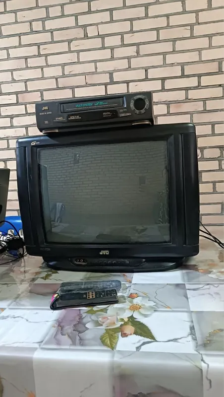 Telivizor koseta sotiladi