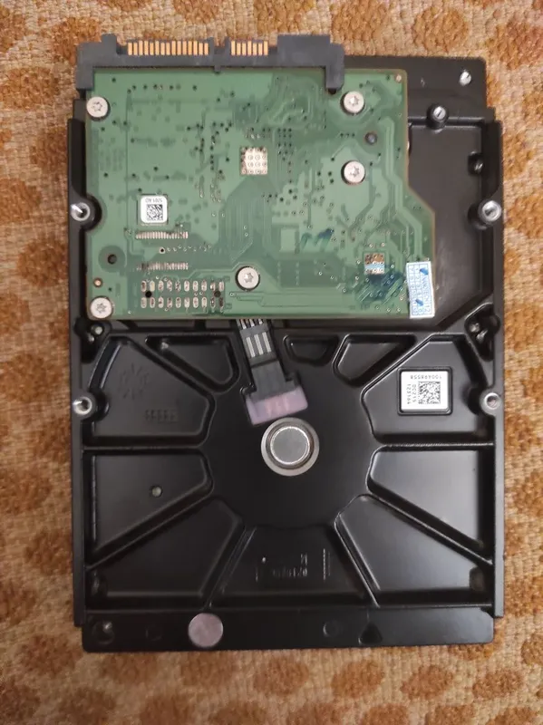 Жёсткий диск 250GB sata III — фото 1