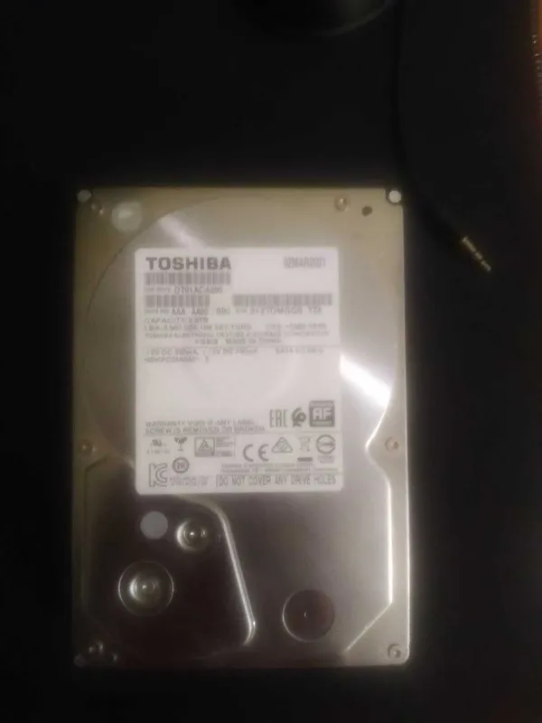 продам Жесткий диск Toshiba DT01ACA200 на 2TB
