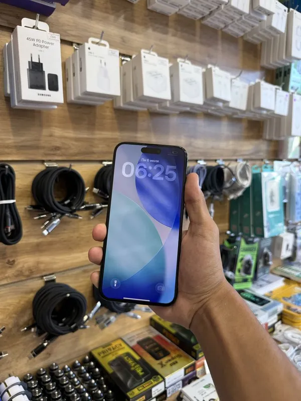 iPhone 15 pro max 2