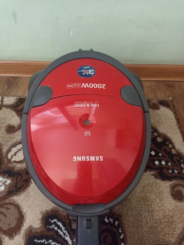 Пылесос Samsung 2000W 1