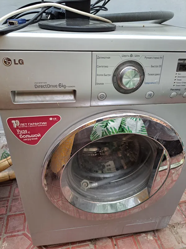 Продаётся не рабочая стиральная машина LG (1 млн) 5