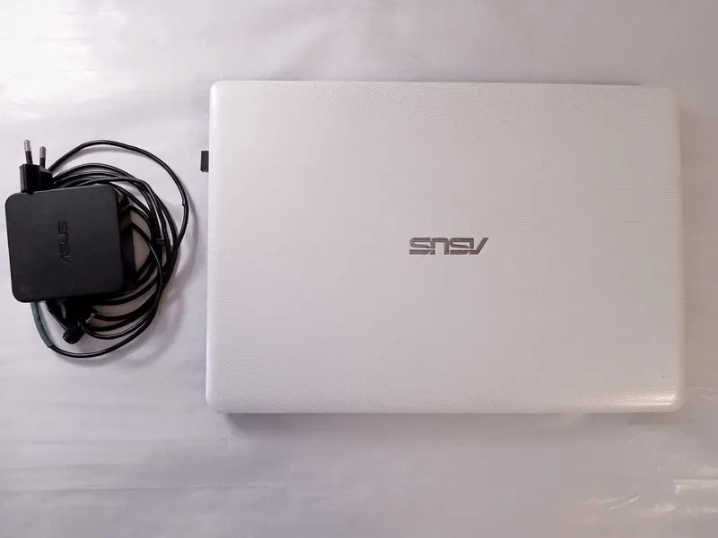 Продаю ноутбук Asus X402C