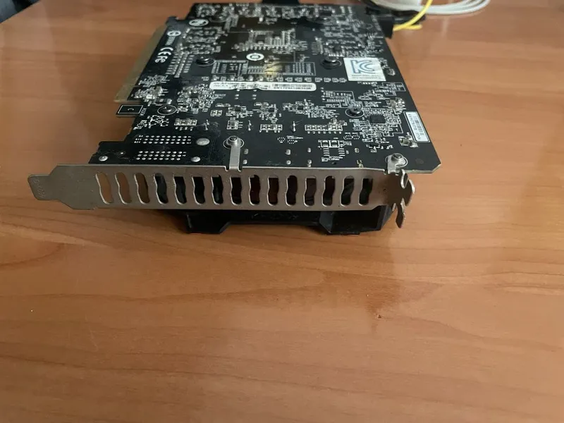 Gigabyte video karta p 106 4 gb ideal — фото 2