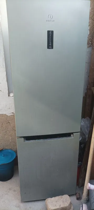 Холодильник INDESIT — фото 1