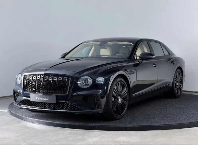 Bentley Flying Spur Azure V8 2026 1 Bentley Flying Spur Azure V8 2026 1
