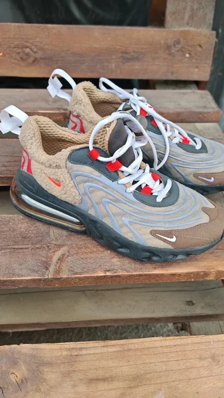 Оригинальные кроссы Nike Air Max 270 React 2