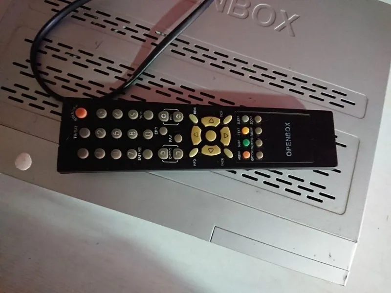 Продам спутниковый цифровой ресивер (тюнер) Openbox® X-800 4 Продам спутниковый цифровой ресивер (тюнер) Openbox® X-800 4