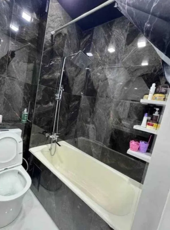 Продается 2/4/4  на м-ве Феруза Ориентир 205 Школа — фото 5