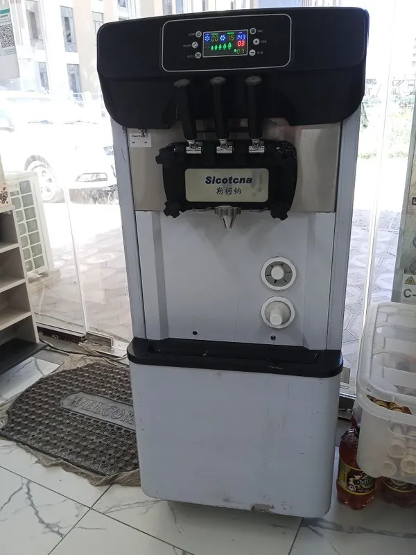 Морожный аппарат 220 volt морозильник хам бор янги куп ишламаган 1 Морожный аппарат 220 volt морозильник хам бор янги куп ишламаган 1