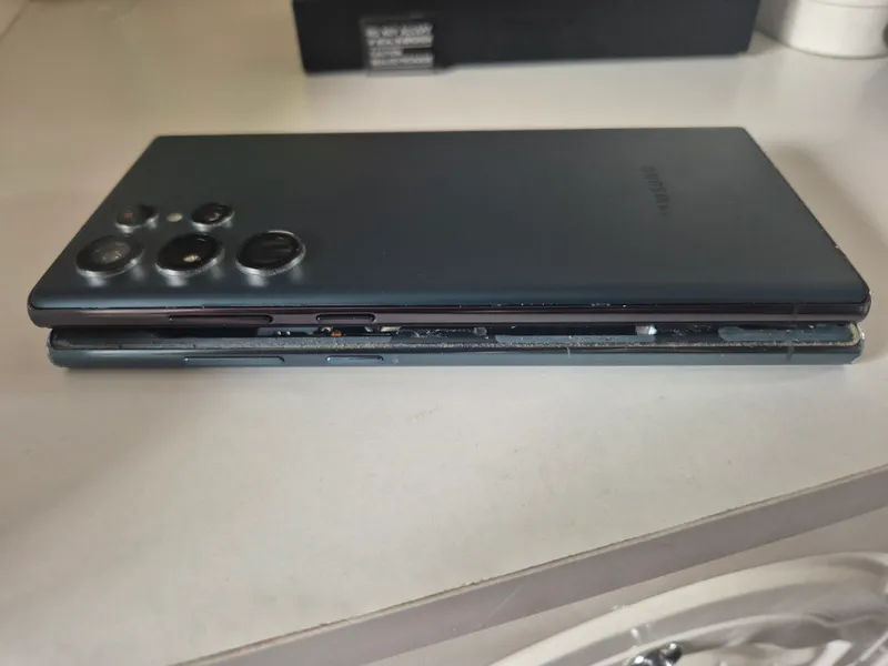Samsung S22 Ultra Dual 12/256 gb 3