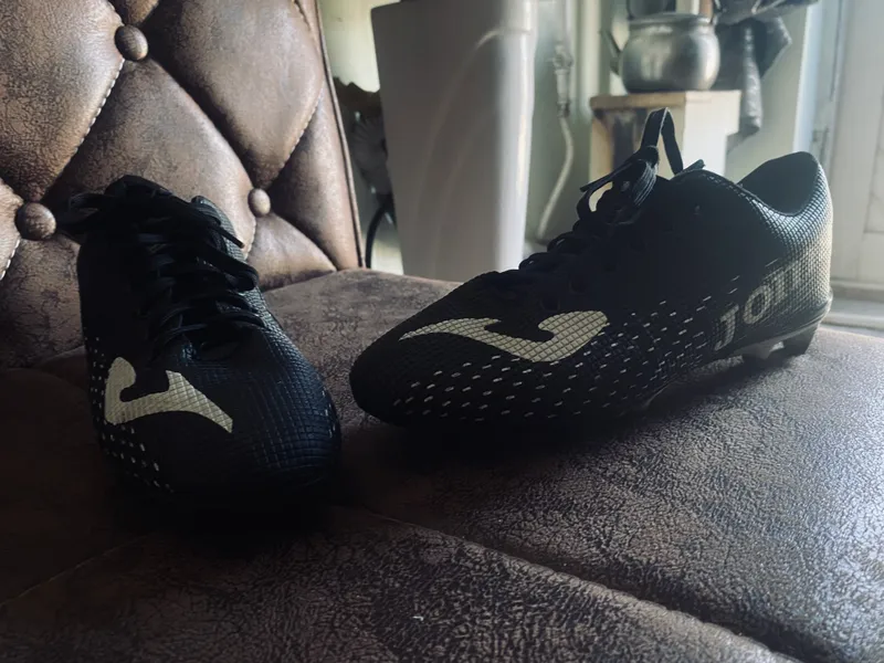 butsi sotiladi 5marta kiyilgan 4 butsi sotiladi 5marta kiyilgan 4