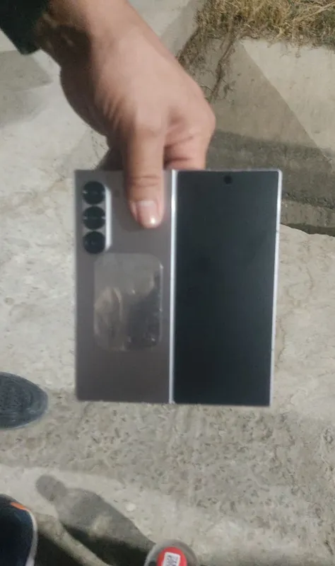Samsung Z Fold6, полный комплект с коробкой и документами 1 Samsung Z Fold6, полный комплект с коробкой и документами 1