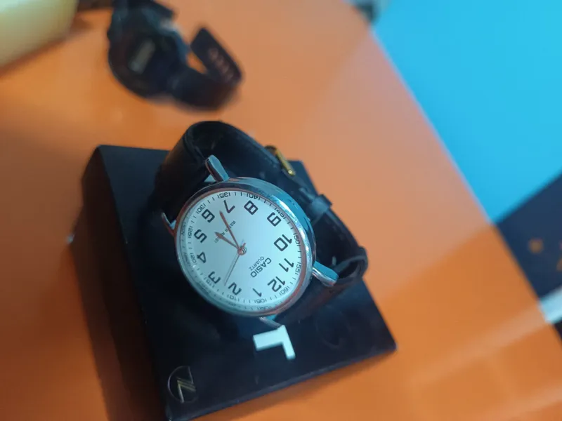 CASIO QUARTZ Soati holati yangi karobkasi bor — фото 4