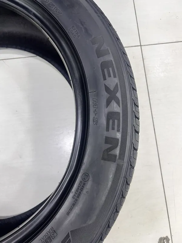 Nexen 245/50/19 5