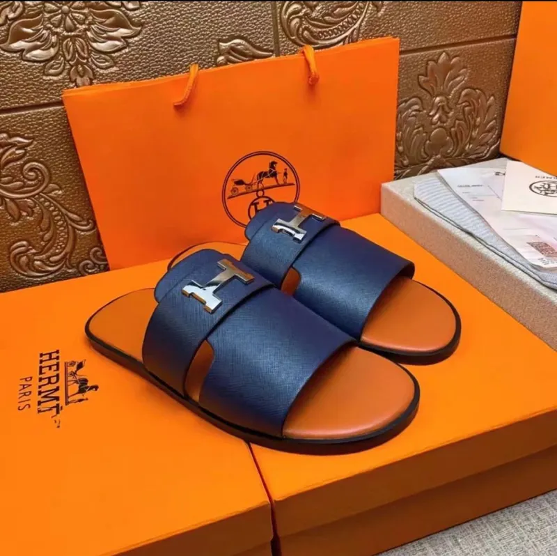 Hermes тапочки.