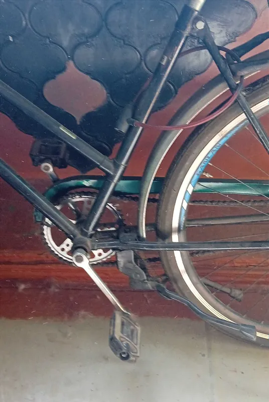 Ayollar ramkali, a’lo holatdagi Ural velosipedi 2