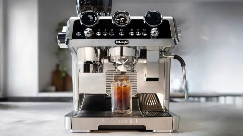 DeLonghi Кофеварка и Кофемашина EC9865.M La Specialista Maestro — фото 1
