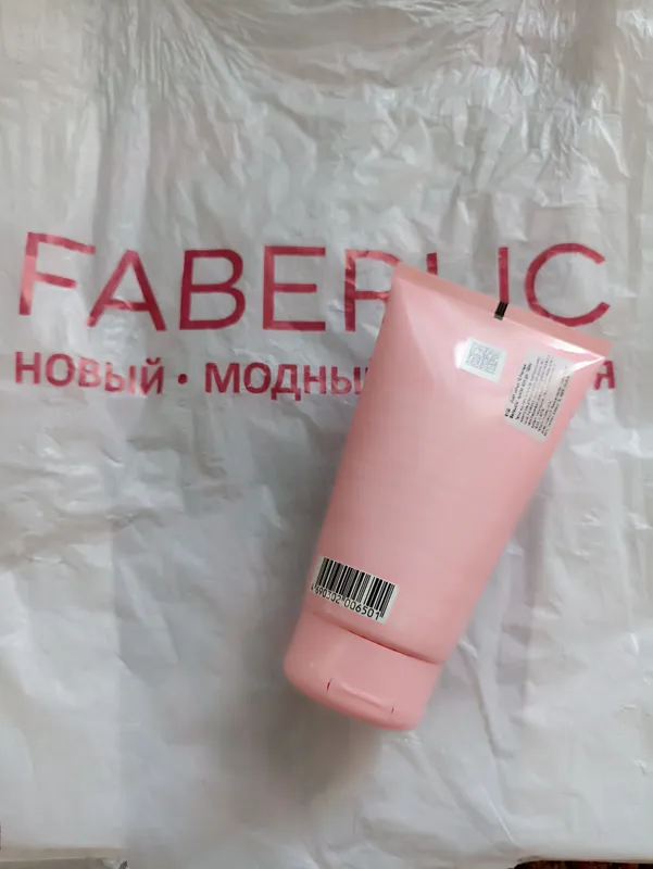 парфюмированный гель для душа FEERIQUE от faberlic — фото 1