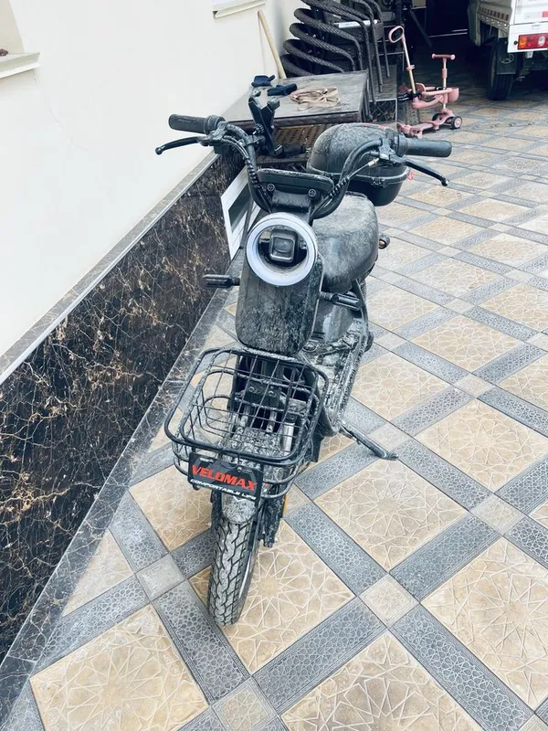 скутер Velomax 12w 3 скутер Velomax 12w 3
