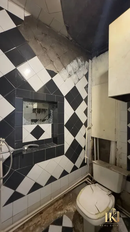 1 xonali kvartira sotiladi, 26 m², 4/4, ta’mirsiz (Yashnobod tumani) 1