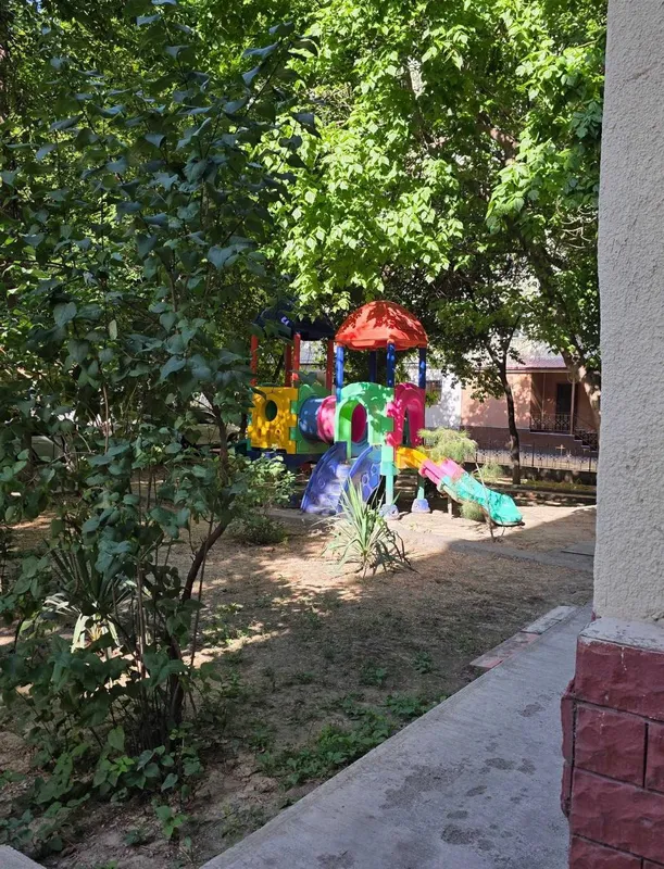 2 xonali kvartira sotiladi, 44 m², Yunusobod tumani 9