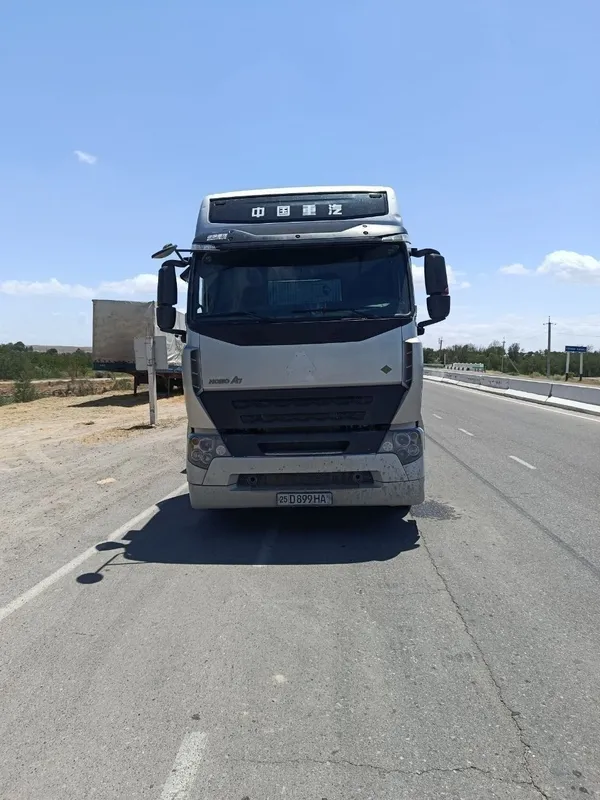 HOWO A7 + KRONE Прицеп Сотилади Йили: 2021 га / прицеп 2010 йил — фото 6