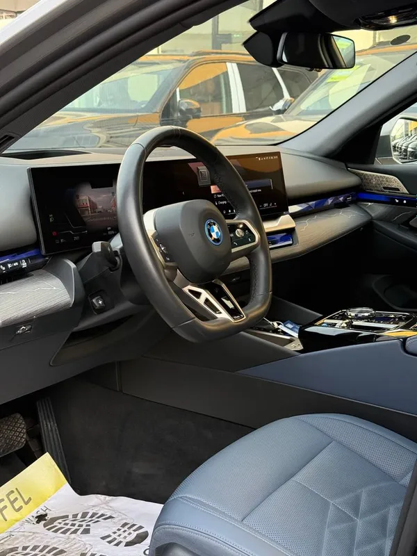 BMW i5 35L full option — фото 3 BMW i5 35L full option — фото 3