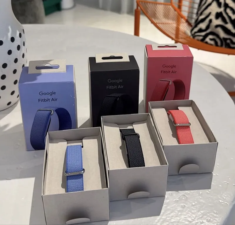 Google Fitbit Air — новый фитнес-браслет 2 Google Fitbit Air — новый фитнес-браслет 2