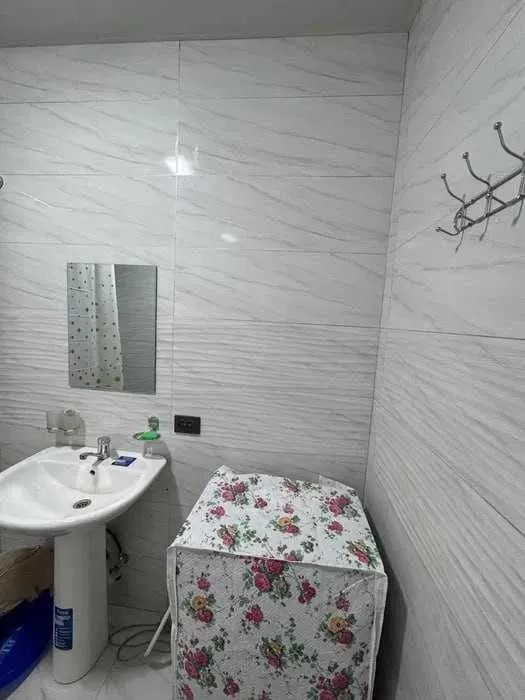 СДАЕТСЯ СЕМЬЯМ ЕВРОДВУШКА! 56м2| Метро Шахристан! 172* — фото 4