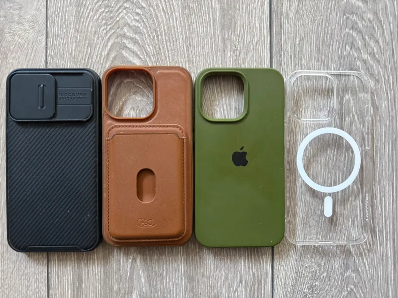 Чехлы на iPhone 13 Pro (черный продан)