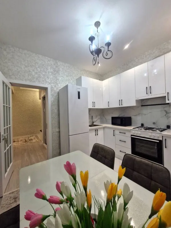 Продается 2х ком квартира на ул САРАКУЛЬКАЯ — фото 1