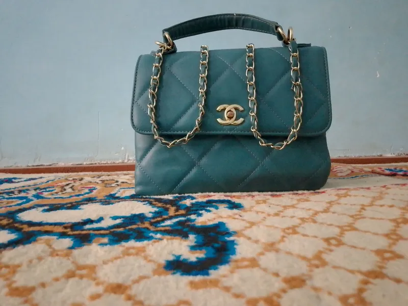 ayollar sumkasi