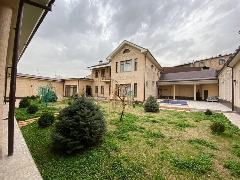 Grand Mir hotel, Конституция, 10 соток, дом! 8