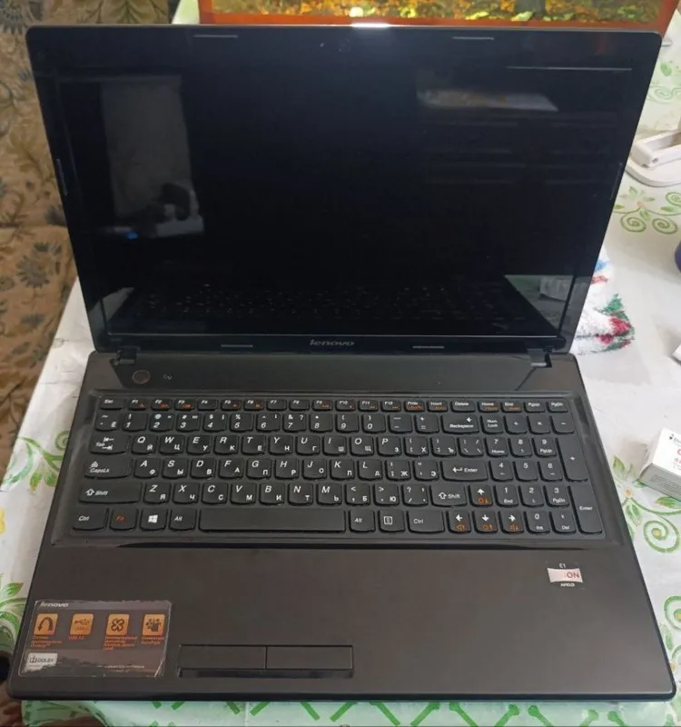 Ноутбук Lenovo g585 — фото 2