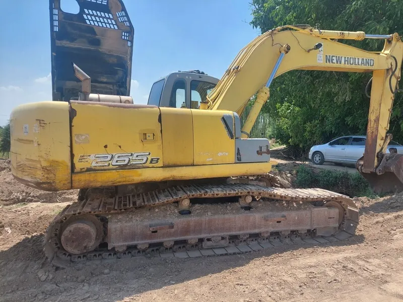 New Holland экскаватор 2 New Holland экскаватор 2