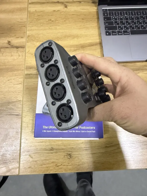 Подкаст-рекордер Zoom PodTrak P4, 4 XLR 4