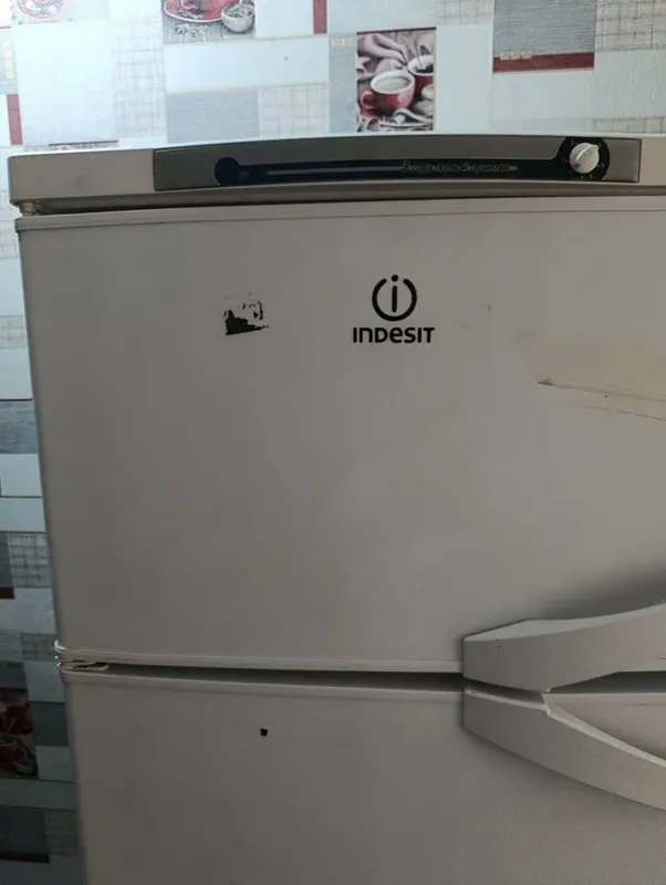 Muzlatgich Indesit 2 Muzlatgich Indesit 2