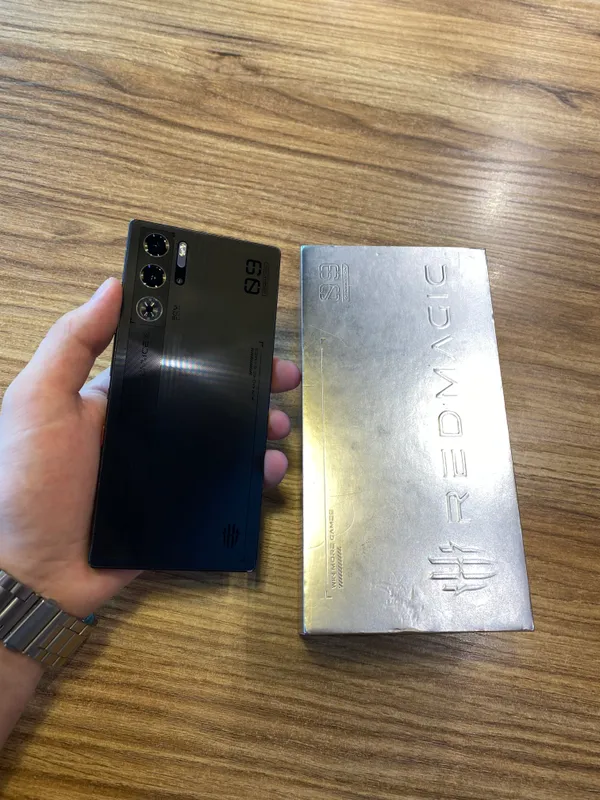 Red Magic 9 pro plus (12/512) срочно 1