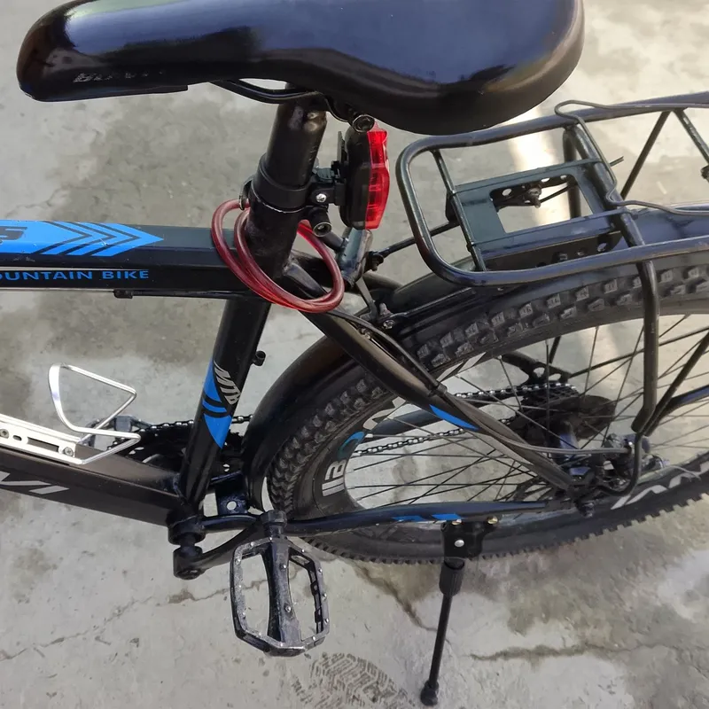 Velaseped sotiladi.