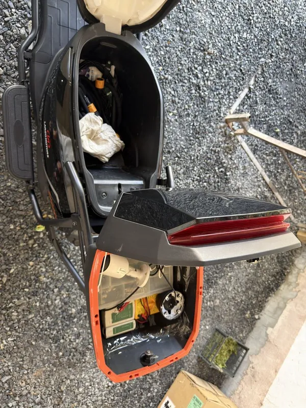 Skuter elektroni 6 Skuter elektroni 6