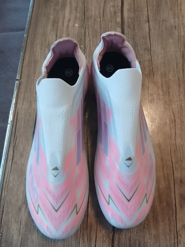 F50 ADIDAS новые, не носились 2 F50 ADIDAS новые, не носились 2