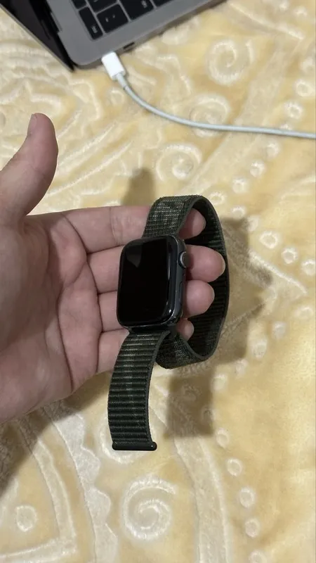 Apple watch SE LTE Apple watch SE LTE