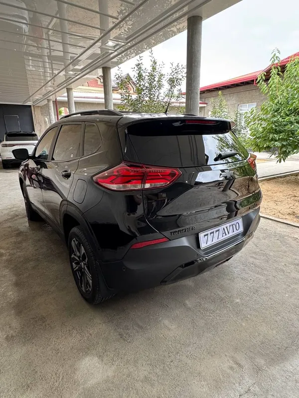 Tracker Premier 2025 йил! Пробеги 23000 км! Краскаси тоза! 2 Tracker Premier 2025 йил! Пробеги 23000 км! Краскаси тоза! 2